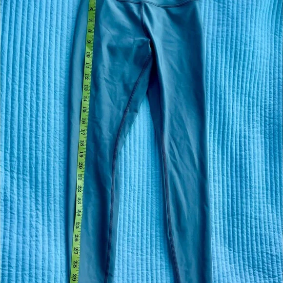 ALO Yoga Tan Leggings - Picture 7 of 9